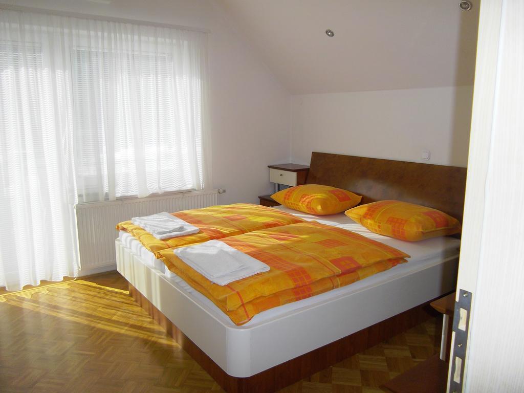 Apartmaji Kranjska Gora Zimmer foto